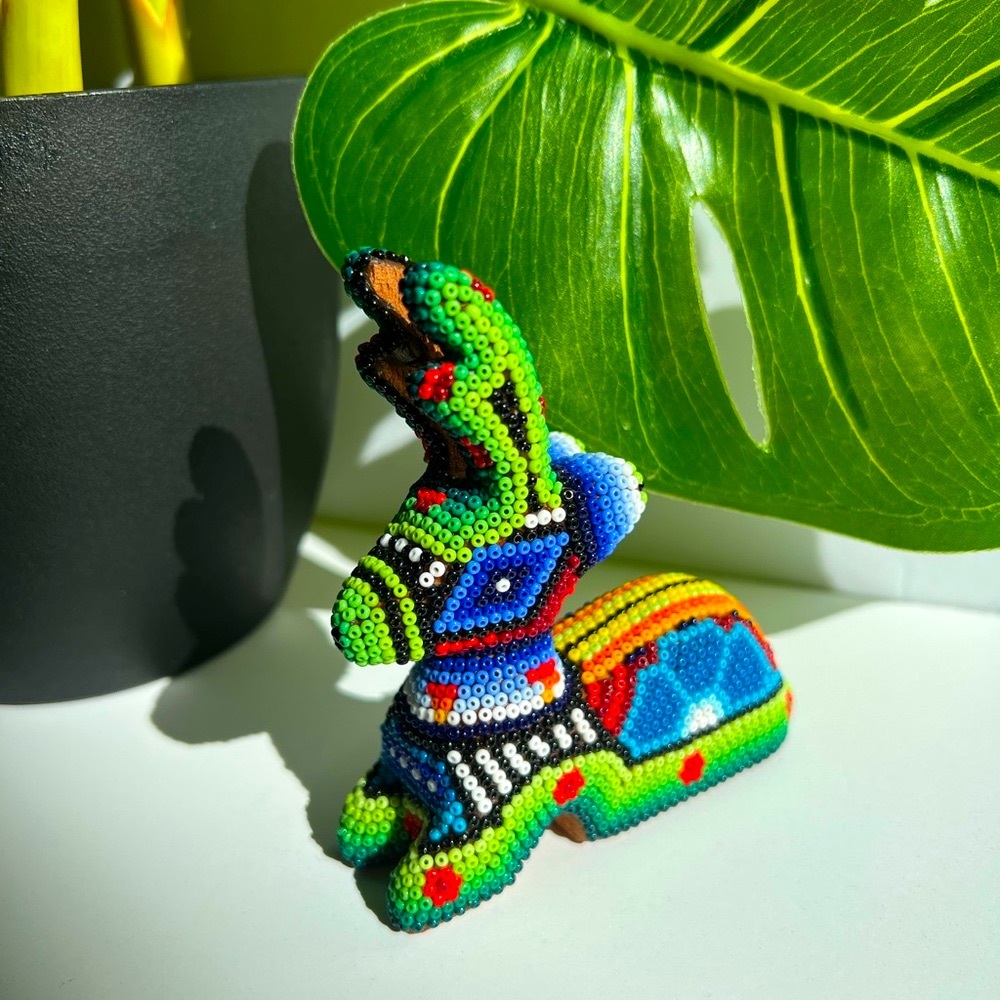 Beautiful hand beaded multicolored mini Deer 🦌. Traditional Huichol Element